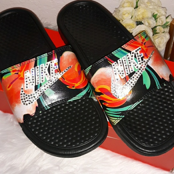 NWT Floral Nike benassi Slides custom bling - Picture 2 of 5